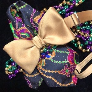 Gold 3” Satin Bowtie & Mardi Gras Handkerchief